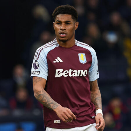 Aston Villa dokončala posojo Marcusa Rashforda