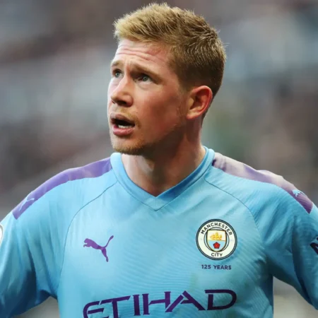 Kevin De Bruyne navdušil navijače pred slovesom od Etihada