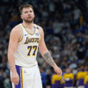 Rockets zmanjšajo zaostanek, Timberwolves senzacionalno izločijo Lakerse iz končnice lige NBA