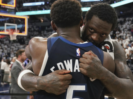 Minnesota napreduje, Boston se kljub porazom vrača: poudarki noči 15. maja