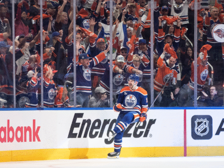 Edmonton v finalu Stanleyjevega pokala: odločilna zmaga nad Dallasom v peti tekmi serije