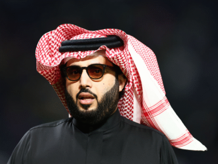 Rijad spreminja pravila igre: Turki Al-Sheikh zahteva le spektakularne dvoboje