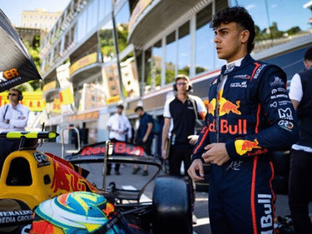 17-letni talent Red Bulla bo debitiral v Formuli 1 na Veliki nagradi Velike Britanije