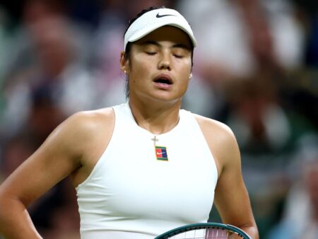 Emma Raducanu končala svojo pot na Wimbledonu po izjemnem dvoboju proti Aryni Sabalenki