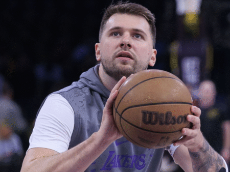Luka Dončić se ne mudi s podpisom nove pogodbe: Navijači Lakersov naj ostanejo mirni