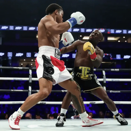 Floyd Scofield je novi kandidat št. 1 za naslov prvaka WBA: Tank Davis je izzvan