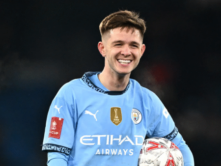 Manchester City zavrnil prestop Jamesa Makatija iz Nottingham Foresta