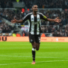 Newcastle zavrača prvo ponudbo Liverpoola za Isaka: 120 milijonov funtov, a se Srake ne mudijo