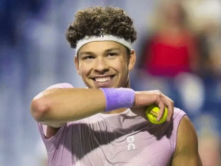 Ben Shelton – prvak ATP 1000 v Torontu: dramatična zmaga nad Hačanovom v finalu treh nizov