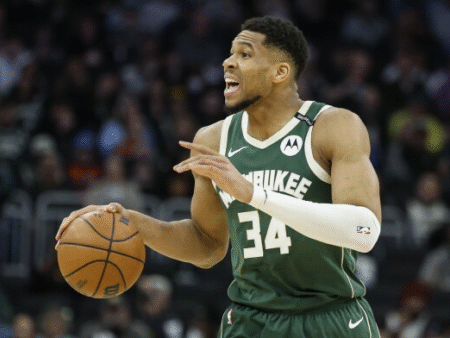 Milwaukee se je zanimal za Cummingsa, a se ni hotel ločiti od Portisa