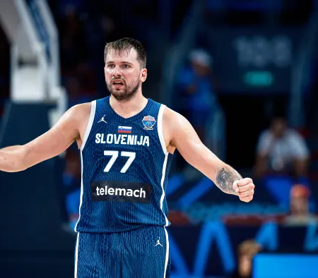 Luka Dončić postavil rekord EuroBasketa, a Slovenija se je ustavila v četrtfinalu