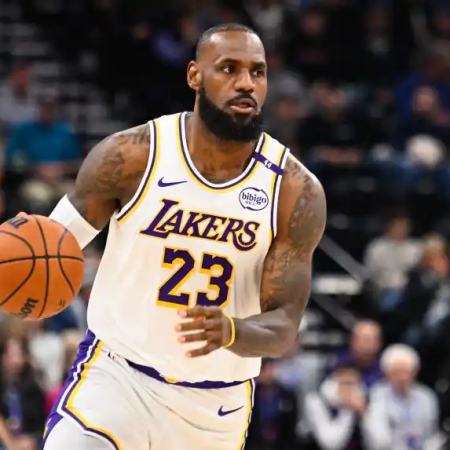LeBron James bo izpustil začetek sezone: razkriti so okvirni datumi vrnitve