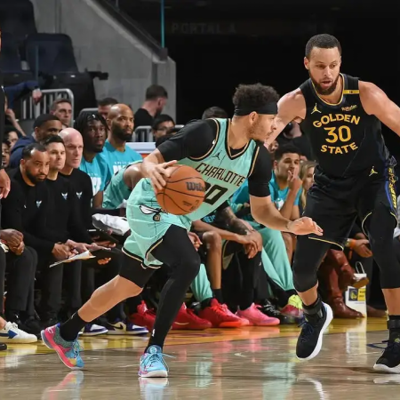 Napeta noč v ligi NBA: Milwaukee premaga New York, Butler pomaga Golden Statu premagati Clipperse