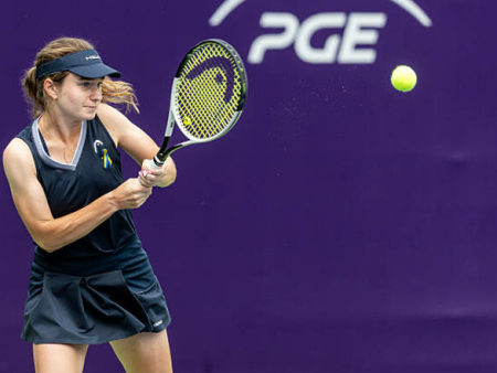 Daria Snigur se je po prepričljivi zmagi uvrstila v polfinale turnirja v Glasgowu