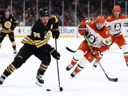 Anaheim premagal Dallas v 12-golni ekstravaganci, Boston si je priboril zmago v podaljšku