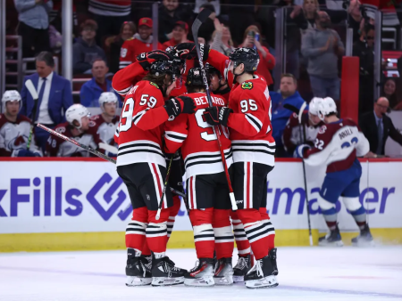 Colorado zmagal v podaljšku, Anaheim nadaljuje niz zmag, Chicago je ponižal Detroit – pregled večera v NHL