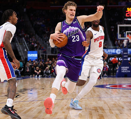 Detroit premagal Indiano, Dallas spet izgubil: rezultati natrpane noči v ligi NBA