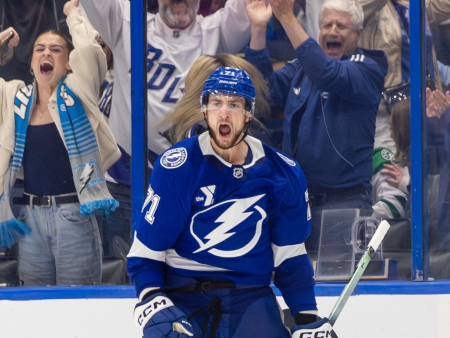 Tampa Bay premaga New Jersey, Dallas izgubi proti Islandersom: povzetek tekme NHL