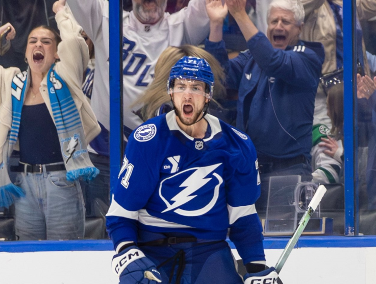 Tampa Bay premaga New Jersey, Dallas izgubi proti Islandersom: povzetek tekme NHL