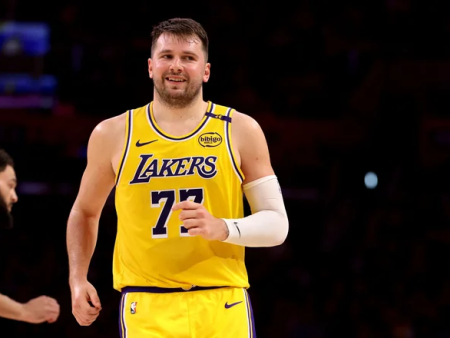 Utah z Mykhailiukom je izgubil proti Lakersom, Dončić in LeBron sta odločila. Boston je premagal Atlanto – rezultati tekem lige NBA