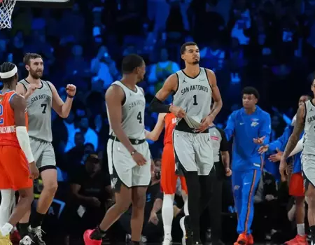 Povratek v finalu: New York osvoji pokal NBA