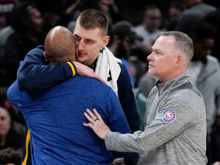 Škandal po tekmi z Dallasom: Trener Detroita ostro kritiziral sojenje