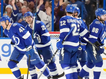 Tampa Bay se je samozavestno spopadla s St. Louisom, Philadelphia je premagala Vancouver: rezultati večera v NHL