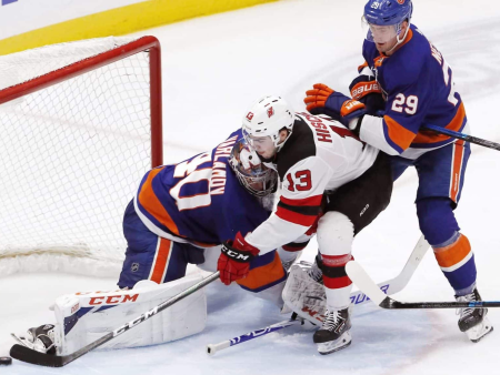 Devet neodgovorjenih golov: Islanders uničili New Jersey v tekmi NHL