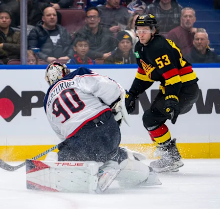 Columbus brez možnosti za Vancouver, Islanders so v tekmah NHL “posušili” Edmonton