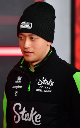 Cadillac se je odločil za rezervnega voznika: Zhou Guanyu se ekipi pridružuje pred svojim debijem v F1