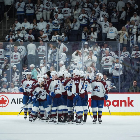 Carolina in Colorado na pragu naslednjega kroga končnice NHL