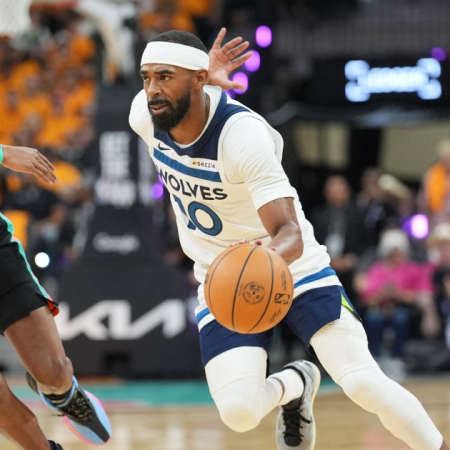 San Antonio je premagal Minnesoto in bil le korak stran od polfinala lige NBA