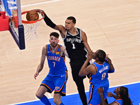 Oklahoma City izenači serijo s San Antoniom v polfinalu lige NBA