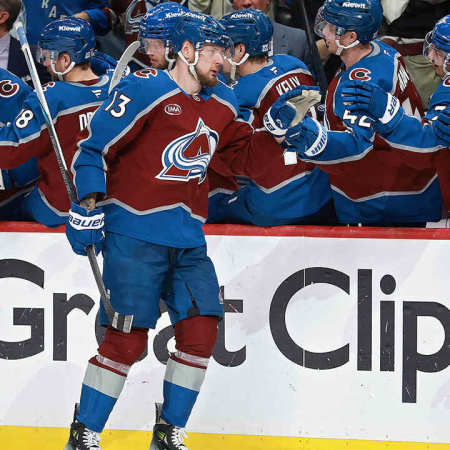 Vegas začenja z zmago nad Coloradom v polfinalu Stanleyjevega pokala