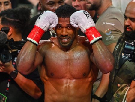 Anthony Joshua imenuje svoje najljubše nasprotnike, a so navijači skeptični