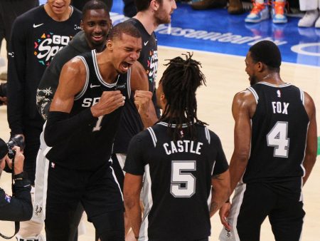 New York je finale lige NBA začel z zmago: Knicksi so v gosteh premagali San Antonio