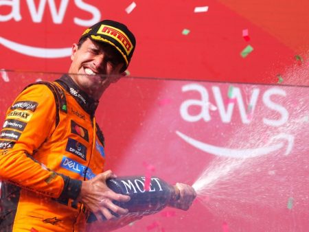 Prva zmaga prvaka v sezoni. Norris je zmagal na Madžarskem pred poletnim premorom Formule 1