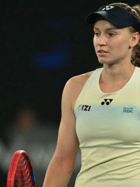 Rybakina se je vrnila proti Goffovi in ​​se uvrstila v finale turnirja WTA 1000 v Torontu