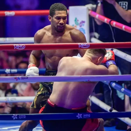 David Adeleye se po odhodu iz Queensberryja bliža pridružitvi Matchroom Boxingu
