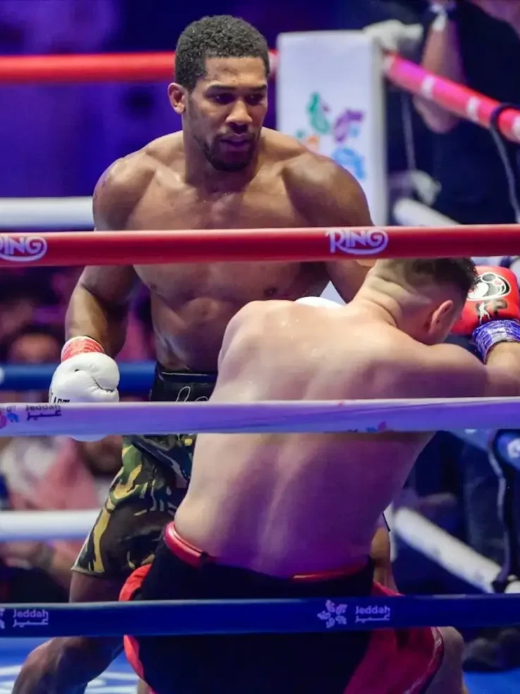 David Adeleye se po odhodu iz Queensberryja bliža pridružitvi Matchroom Boxingu