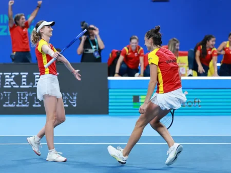Španija proti Češki: Polfinale pokala Billie Jean King