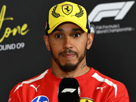 Hamilton poziva Ferrari k uvedbi pravil za pretepe med vozniki
