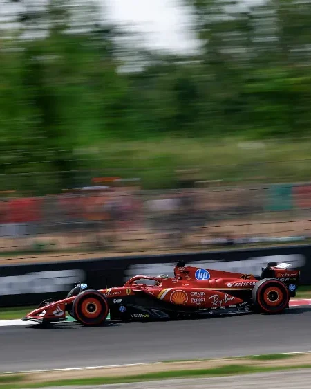 Začetek dirke za Veliko nagrado Italije: Ferrari in Mercedes v Monzi dosegla najboljšo hitrost