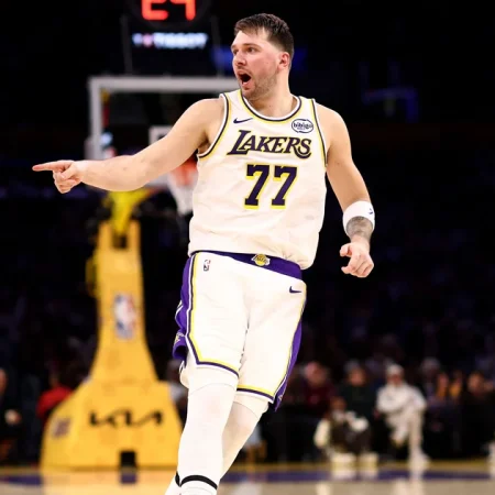 NBA. Boozerjev prvenec s trojnim dvojčkom in prvi poraz Portlanda v sezoni