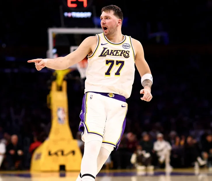 NBA. Boozerjev prvenec s trojnim dvojčkom in prvi poraz Portlanda v sezoni