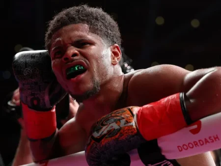 Devin Haney ponuja Shakurju Stevensonu dvoboj decembra v kategoriji do 145 funtov