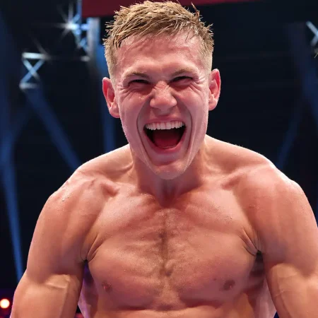 Jakob Bank in Janibek Alimkhanuli se bosta 23. januarja pomerila za naslov WBO