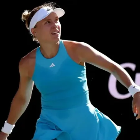 Julija Starodubtseva bo v prvem krogu turnirja WTA 1000 v Pekingu igrala proti Alini Čarajevi