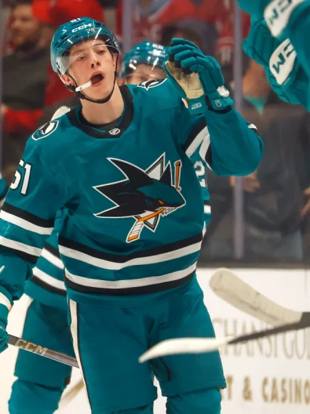 Šesterkinov gol, 16 golov v Vancouvru in zmaga San Joseja: rezultati tekem NHL