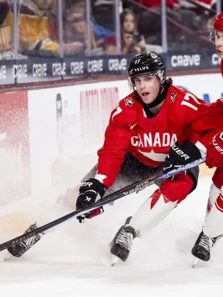 McKenna doseže debitantski gol v NHL, Lafreniere doseže hat-trick, Carolina nadaljuje zmagovalni začetek